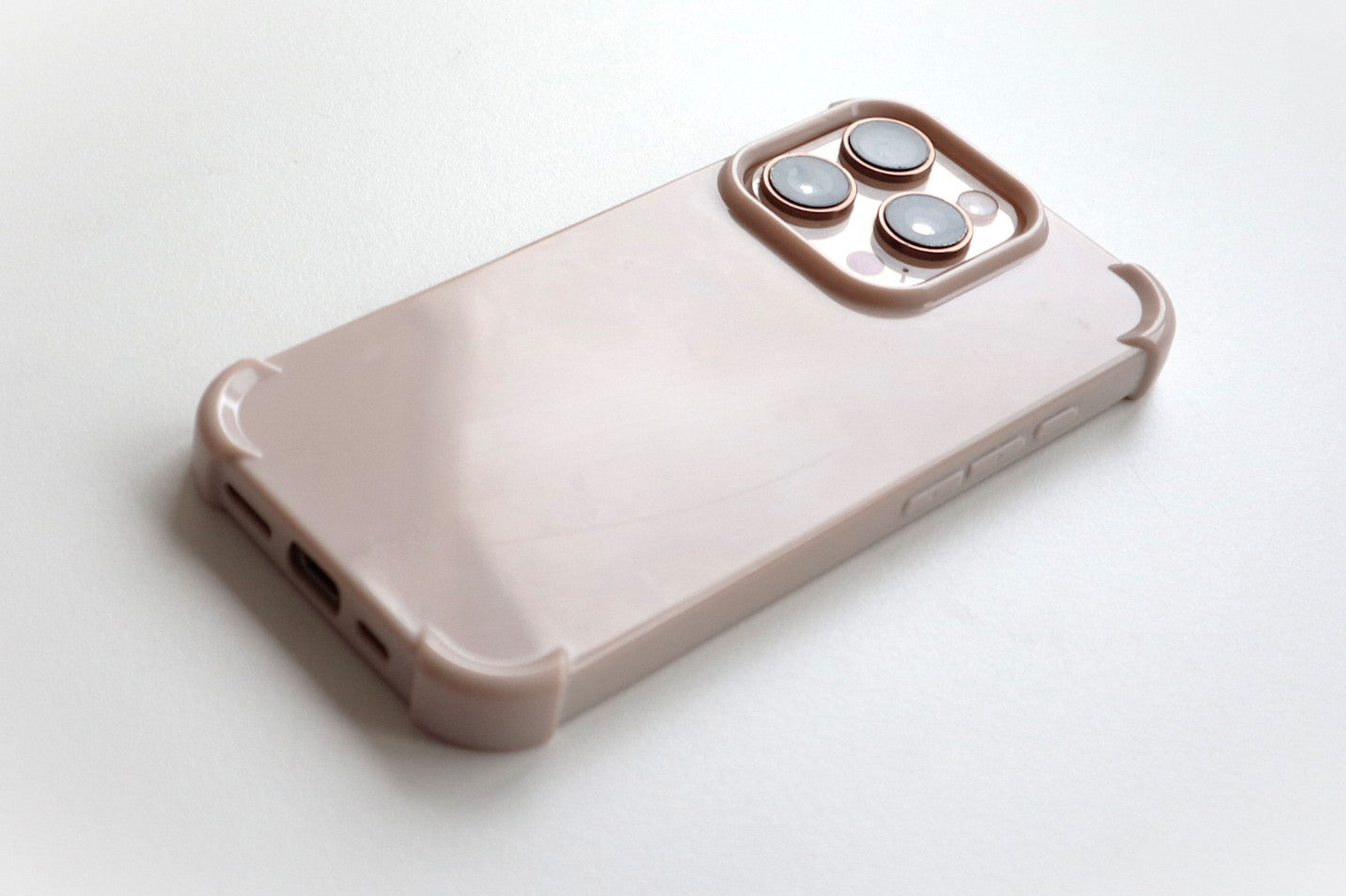Beige iPhone case - 15/15 Pro/16/16 Pro